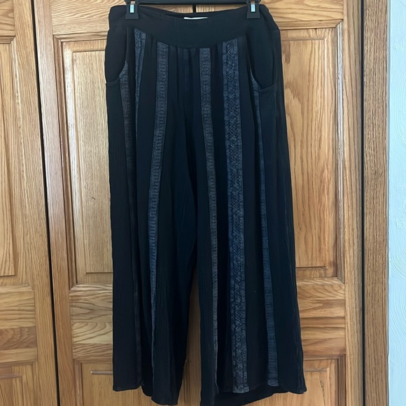 Wide leg stretch pants - Picture 1 of 5